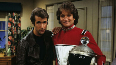 Photo of ‘Happy Days’: Henry Winkler Detailed the First Time He Met Robin Williams on Set