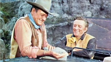 Photo of John Wayne was left furious with stunt double after glaring mistake — ‘Watch it!’