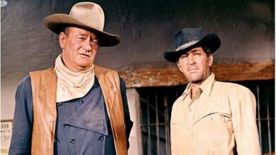 Photo of John Wayne ‘screamed in fury’ when caught using oxygen mask on set with Dean Martin