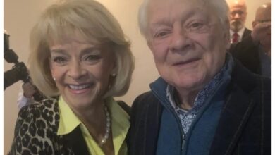 Photo of Only Fools and Horses legends reunite 20 years after the show ended