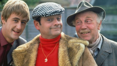 Photo of Only Fools and Horses’ David Jason addresses ‘feud’ with co-star after concern from fans
