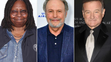 Photo of Whoopi Goldberg, Billy Crystal Hold Back Tears While Honoring ‘Brother’ Robin Williams at Kennedy Center Honors