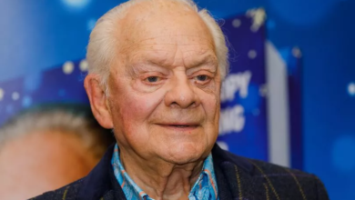 Photo of Only Fools and Horses actor David Jason on ‘rift’ with Rodney co-star Nicholas Lyndhurst